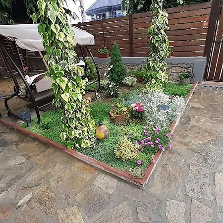 къща кедъра близо до море, планина и езеро 빌라